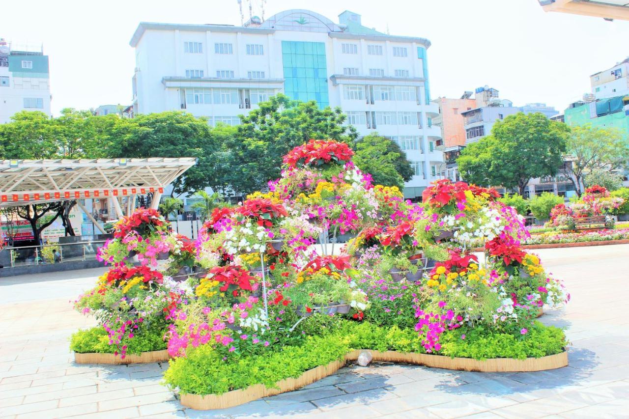 Liberty Hotel Saigon Greenview Cidade de Ho Chi Minh Exterior foto